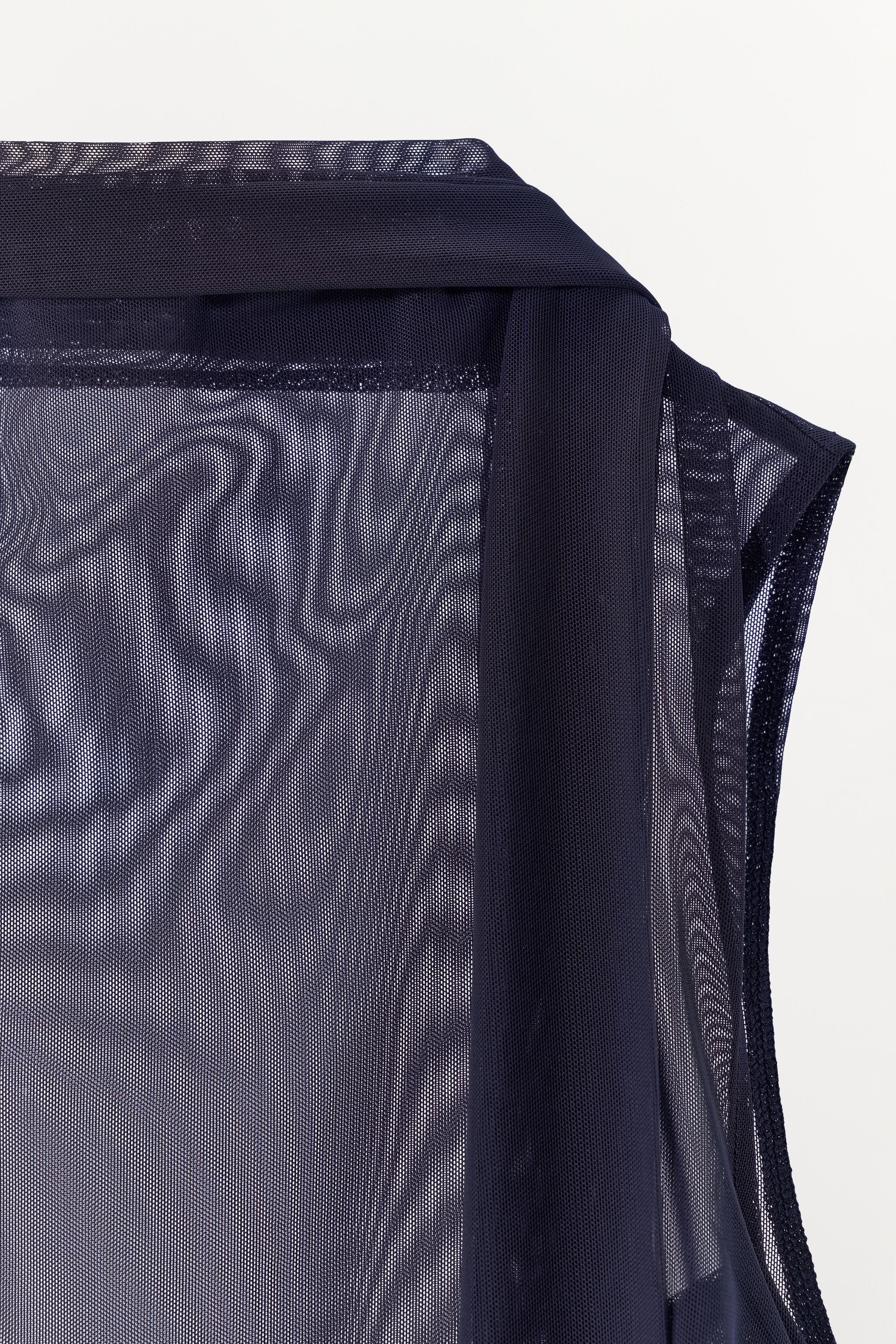 TOP EN TULLE ET FOULARD